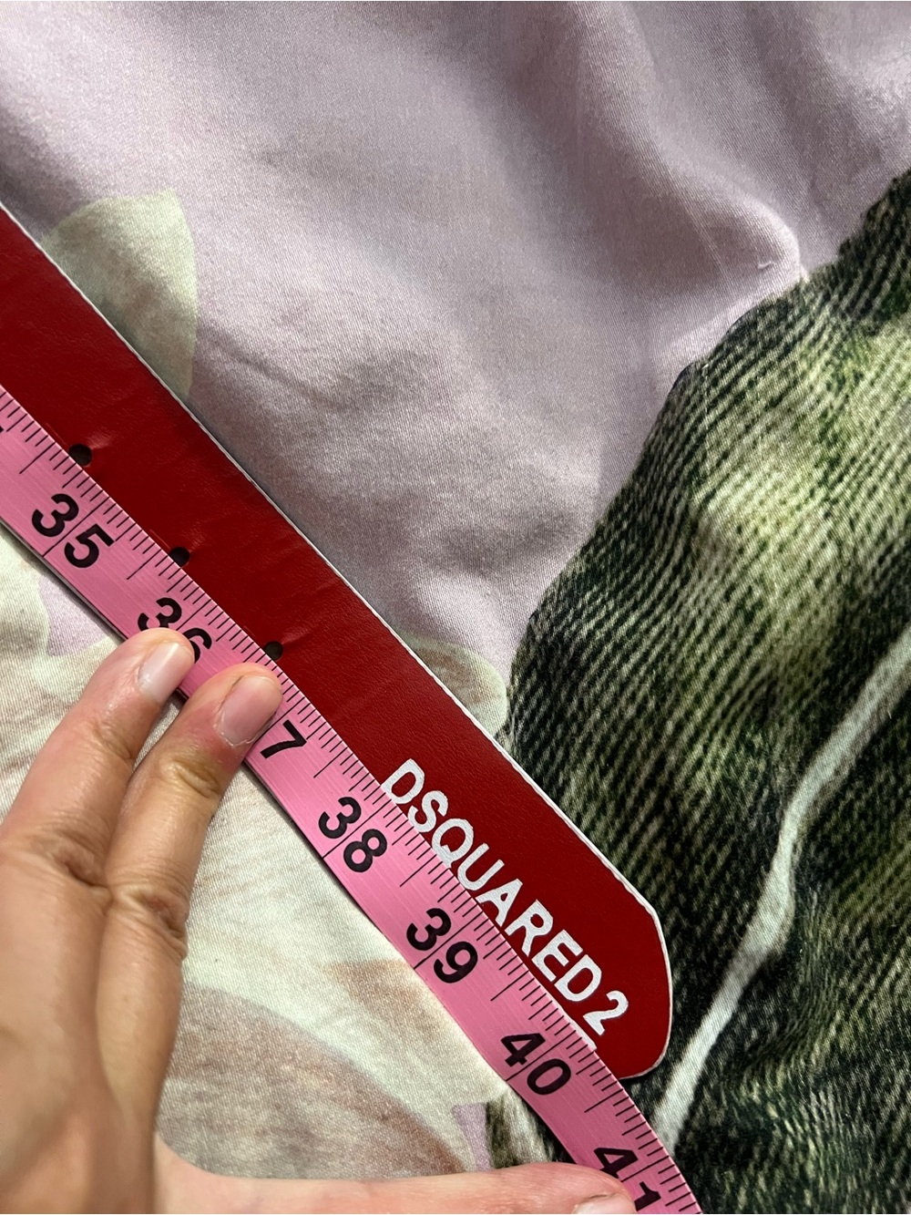 DSQUARED2 Red Belt with White Branding - Picture 2 of 5